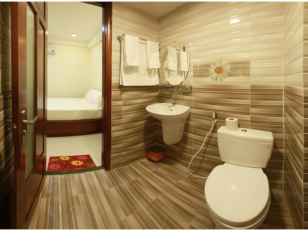 Thanh Nhan Hotel Дананг Экстерьер фото
